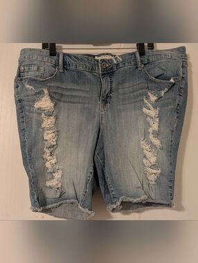Torrid Denim Boyfriend Cutoff Jean Shorts Size 22